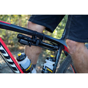 Topeak Minipomp Turbo Morph Digital minipomp met digitale drukmeter en handgreep voor fietsbanden, zwart en rood.