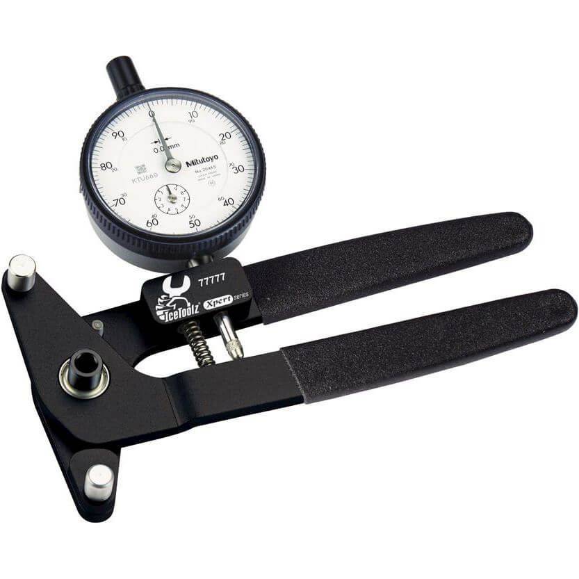 Icetoolz Xpert Spaakspanningmeter E381, wielgereedschap voor het meten van spaakspanning op fietsen, zwart met display.
