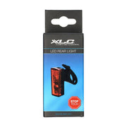XLC achterlicht Proxima Pro Plus CL-R27+ met rode LED-verlichting en bevestigingsbeugel, geschikt voor fietsgebruik.