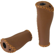 XLC handvat van leer voor fiets, Gr-S29 135/92 mm, geplaatst op stang met zichtbare textuur en bevestigingspunten