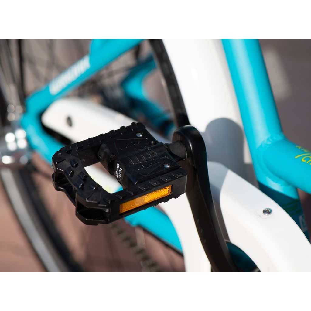Zwarte Vouw PVC trapper van XLC voor stadsfietsen en elektrische fietsen, detail van het PD-F01 model