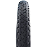 Zwarte Schwalbe 20-inch Marathon ADDIX Eco GreenGuard stadsfietsband met groene rand, geschikt voor stadsfietsen.