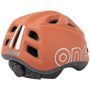 Roze Bobike One Plus kinderfietshelm met in-mold constructie en verstelbaar dial-systeem, veilige en comfortabele kinderhelm.