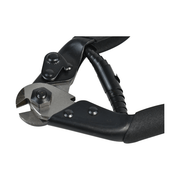 Kabelkniptang van Icetoolz 67B4 met ergonomisch handvat en scherpe snijkanten voor precisiewerk.