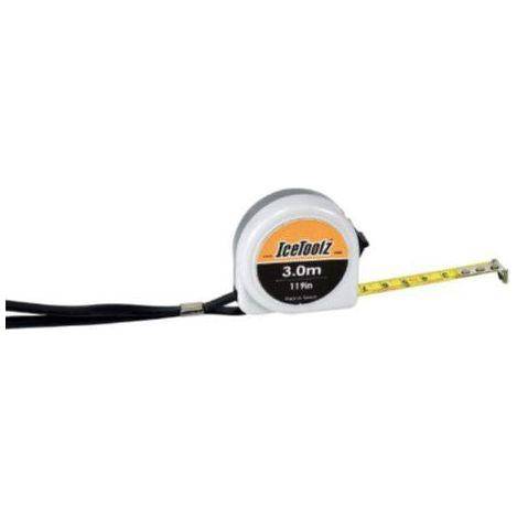 Diverse Icetoolz rolmaat 17 meter, inklusief 3 meter meetlint, zichtbaar in de afbeelding.