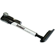 Aluminium minipomp van Icetoolz met T-handle, geschikt voor druk tot 8,2 bar, model 40A251, compact en gebruiksvriendelijk.