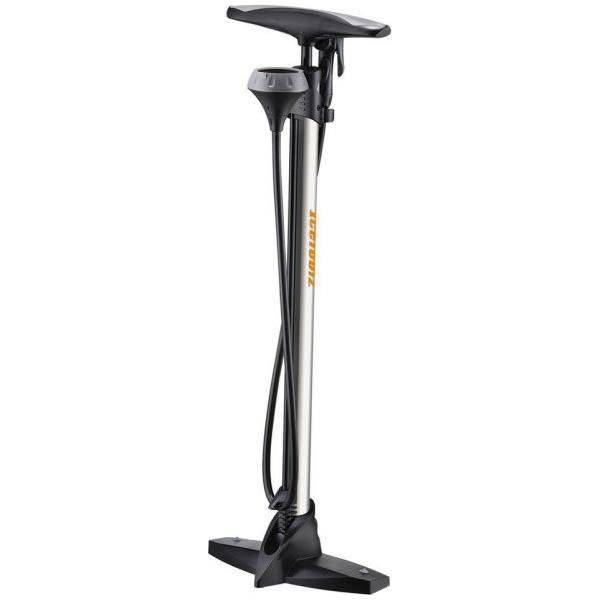 Rubber pompslang voor Icetoolz universele vloerpomp 240A451H, zichtbaar met verbindingsstukken en stevige rubber buis.
