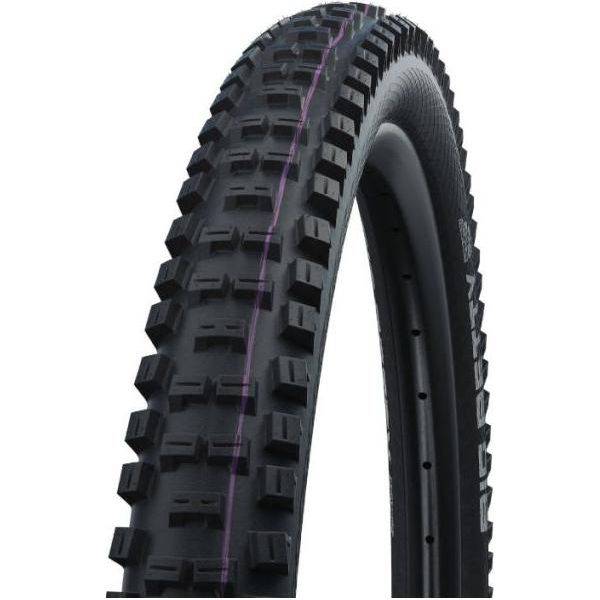 Zwarte Schwalbe Big Betty Super Downhill MTB band 29x2.40 inch, geschikt voor downhill fietsen, zichtbaar in de afbeelding.