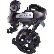 Shimano Altus RD-M310 achterderailleur voor 7/8-speed fietsen, brede link en megapulley voor soepel schakelen.