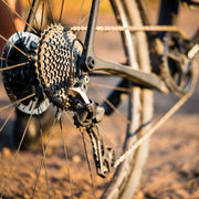 Shimano GRX RD-RX810 achterderailleur voor 11-speed met directe bevestiging en Shadow RD+ technologie, zwart en robuust design