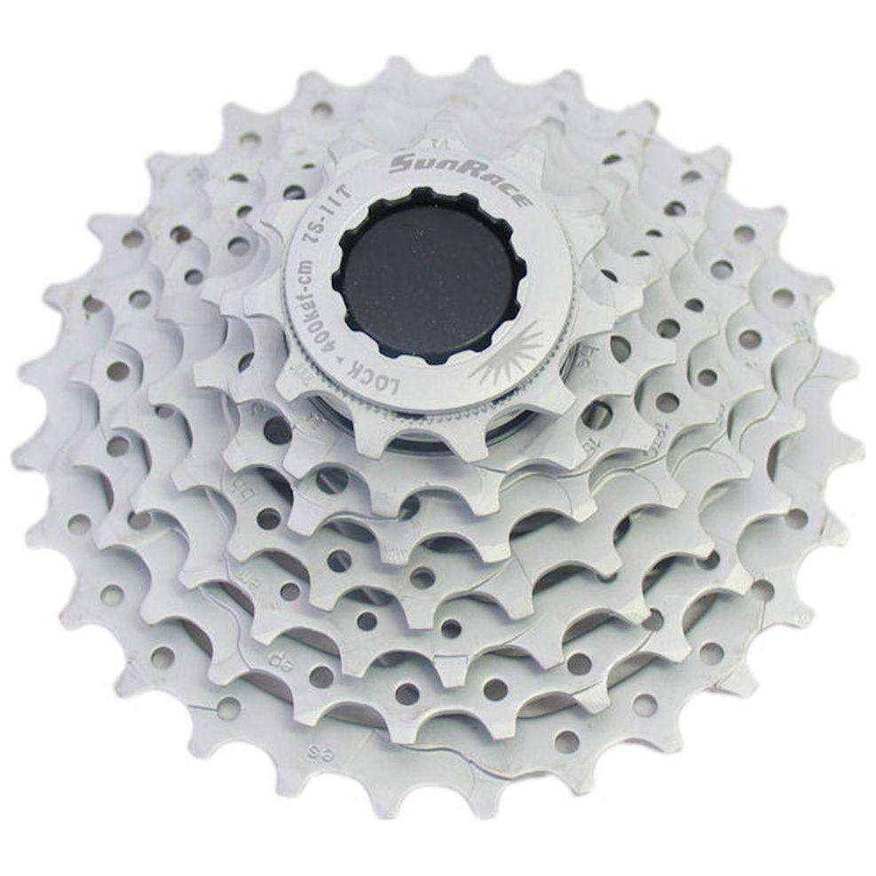 Zwarte Sunrace 7-versie cassette met 11-28 tanden en nikkelen afwerking voor fiets.