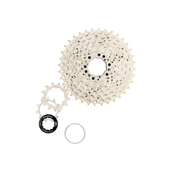Sunrace cassette CSMS1 10-speed met 11-36 tandwielen, geschikt voor racefietsen en mountainbikes, zichtbaar in de afbeelding.