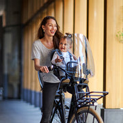 Urban Iki Ta-ke fietsstoeltje voor kinderfiets, zwart met verstelbare zit- en voetsteunen, geschikt voor veilig fietsen.