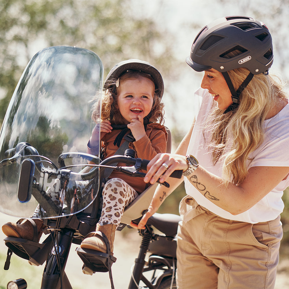 Urban Iki Ta-ke fietsstoeltje voor op de fiets, comfortabel zitje met veiligheidsriemen en stevige constructie, geschikt voor kinderen.