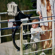 Fietsrugzak van Urban Iki met meerdere vakken en verstelbare schouderbanden, geschikt voor dagelijks gebruik.