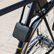 Urban Iki achterzitje Ta-ke BIO framebevestiging voor fiets, comfortabel en veilig kinderzitje op de fiets.