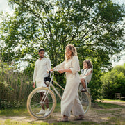Urban Iki achterzitje voor fiets, geschikt voor U-me framebevestiging, comfortabel en veilig voor kinderen op de achterdrager.