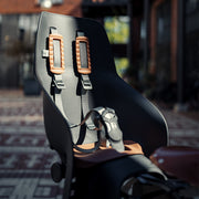 Urban Iki achterzitje U-me MIK HD voor fiets, bevestiging op het frame, zwart gekleurd, geschikt voor kindertransport.