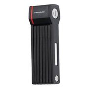 Zwart Trelock vouwslot Two Go 80cm Xmove, stevig fietsslot met vouwmechanisme voor extra bescherming.