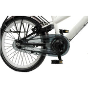 Axa kettingscherm voor 20-22 inch fietsen, smoke polycarbonaat, beschermt ketting en drivetrain, zichtbaar in de afbeelding