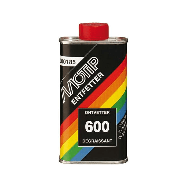 Motip Ontvetter in een 200ml fles, klaar voor het reinigen en ontvetten van oppervlakken in de auto of werkplaats.