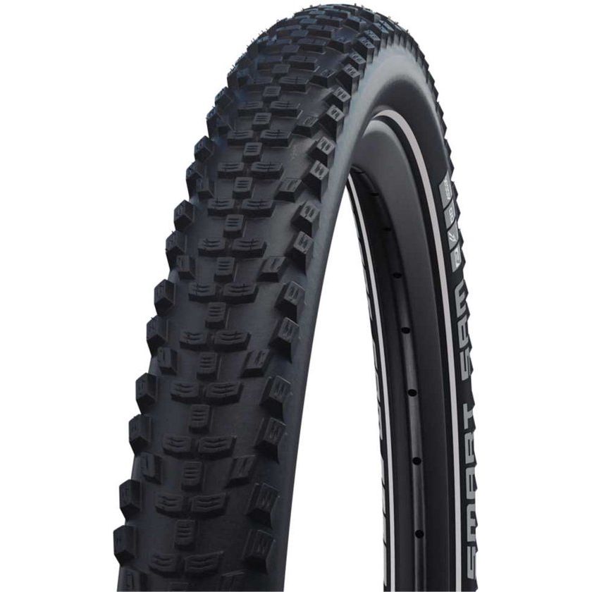 Schwalbe 29-inch Smart Sam Plus MTB buitenband met ADDIX GreenGuard, reflectie en zwarte kleur op een fiets.