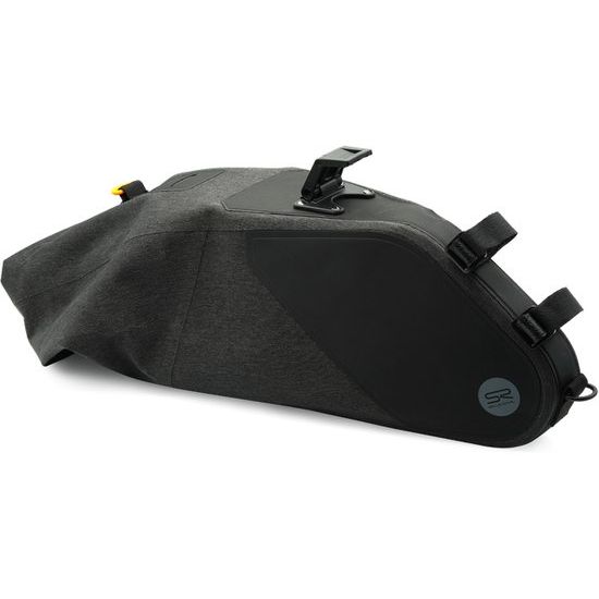 Zwarte Selle Royal Xlarge 7 liter waterdichte fietstas voor bikepacking, stevig en ideaal voor lange ritten op de fiets.