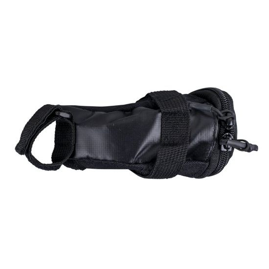 Zadeltas van Schwalbe in zwart met binnenband SV17 en twee bandenlichters, geschikt voor fietsreparaties.
