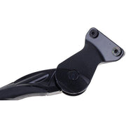 Zwarte Ursus Wave achterstandaard met 40 mm bevestigingsplaat, geschikt voor fietsframes, zichtbaar met bevestigingsdetails.