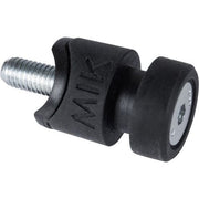 Set van drie zwarte Basil MIK zijstuds voor fietstassen en accessoires, zichtbaar op de afbeelding.