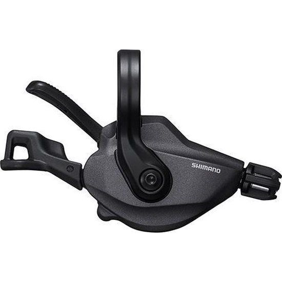 Shimano Deore XT Sl-M8100 12-speed Rapidfire Plus shifter rechts, close-up van de ergonomische bedieningsknoppen.