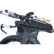 Grotere Topeak Fastfuel Tribag fietstas voor frame, geschikt voor bikepacking, bevestigd aan frame van een fiets.