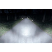 Zwarte Axa Blueline 50-T Steady koplamp met naafdynamo, 50 lux lichtsterkte, geschikt voor fietsen.