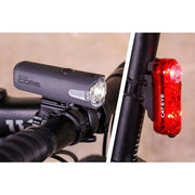 Cateye Synccore en Synckinetic USB verlichtingsset in zwart, inclusief hoofdlamp en achterlicht voor fietsveiligheid