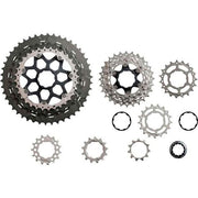 Shimano Deore XT CS-M8000 11-speed cassette met metalen tandwielen en zwart ontwerp voor mountainbikes
