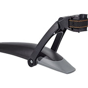 Zwart SKS X-Blade II achterspatbord van PVC met quick-release en diefstalbeveiliging, geschikt voor fietsachtervork.