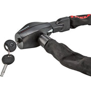Zwart Trelock kettingslot BC480 van 110cm x 8mm voor veilig fietsen, zichtbaar met slot en ketting in de afbeelding