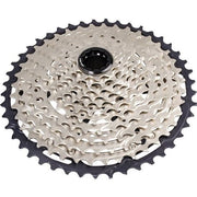 Shimano SLX CS-M7100 12-speed cassette met metalen tanden en zwart design, geschikt voor mountainbikes.
