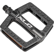 Zwarte XLC MTB aluminium platformpedalen PDM30 met stevige constructie en antislip profiel voor off-road fietsen