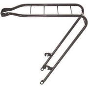 Zwarte Steco D-Model achterdrager voor 26/28-inch fietsen met as- en esge-bevestiging, geschikt voor bagagedragers.