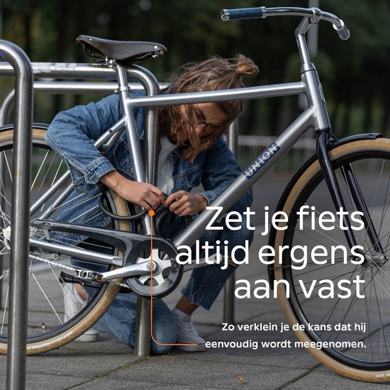 Zwart Axa Resolute C10 kabelslot van 150 cm voor kabelbeheer, zichtbaar met open kamer en kabels in de afbeelding