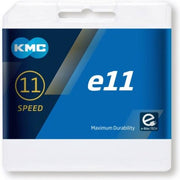 KMC E11 11-speed ketting met 122 schakels, nikkel-geplateerd, voor fiets met 11 versnellingen, close-up van de ketting.