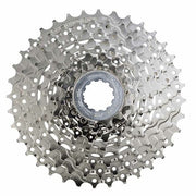 Shimano CS-HG400 9-speed cassette met metalen tanden en zwart ontwerp, geschikt voor racefietsen en mountainbikes.