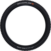 Zwarte Schwalbe Big Betty Super Trail MTB-banden in 29x2.40 inch, geschikt voor mountainbiken en off-road avonturen.