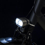 Spanninga Axendo 60 Xe koplamp voor e-bike, zwart, met verstelbare lichtbundel, 6-36V compatibel en stevig ontwerp