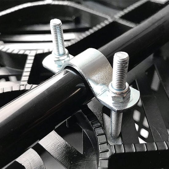 Verzinkt montageset voor Basil krat en rotan manden, geschikt voor fietsaccessoires en fietsmanden, zichtbaar op afbeelding