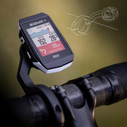 Sigma Rox 11.1 Evo GPS fietscomputer met witte behuizing en sensoren, fietsnavigatie voor route- en prestatie tracking