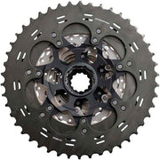 Shimano Deore XT CS-M8000 11-speed cassette met 11 versnellingen en metalen tandwielen, geschikt voor mountainbikes.