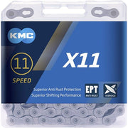 KMC X11 EPT 118 11-speed ketting in donker zilver met EPT-coating voor fiets, close-up van de ketting op een witte achtergrond