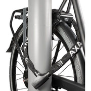 Axa Absolute 5 kettingslot met polyester hoes, 5 mm dik, geschikt voor veilig afsluiten van fietsen en accessoires.